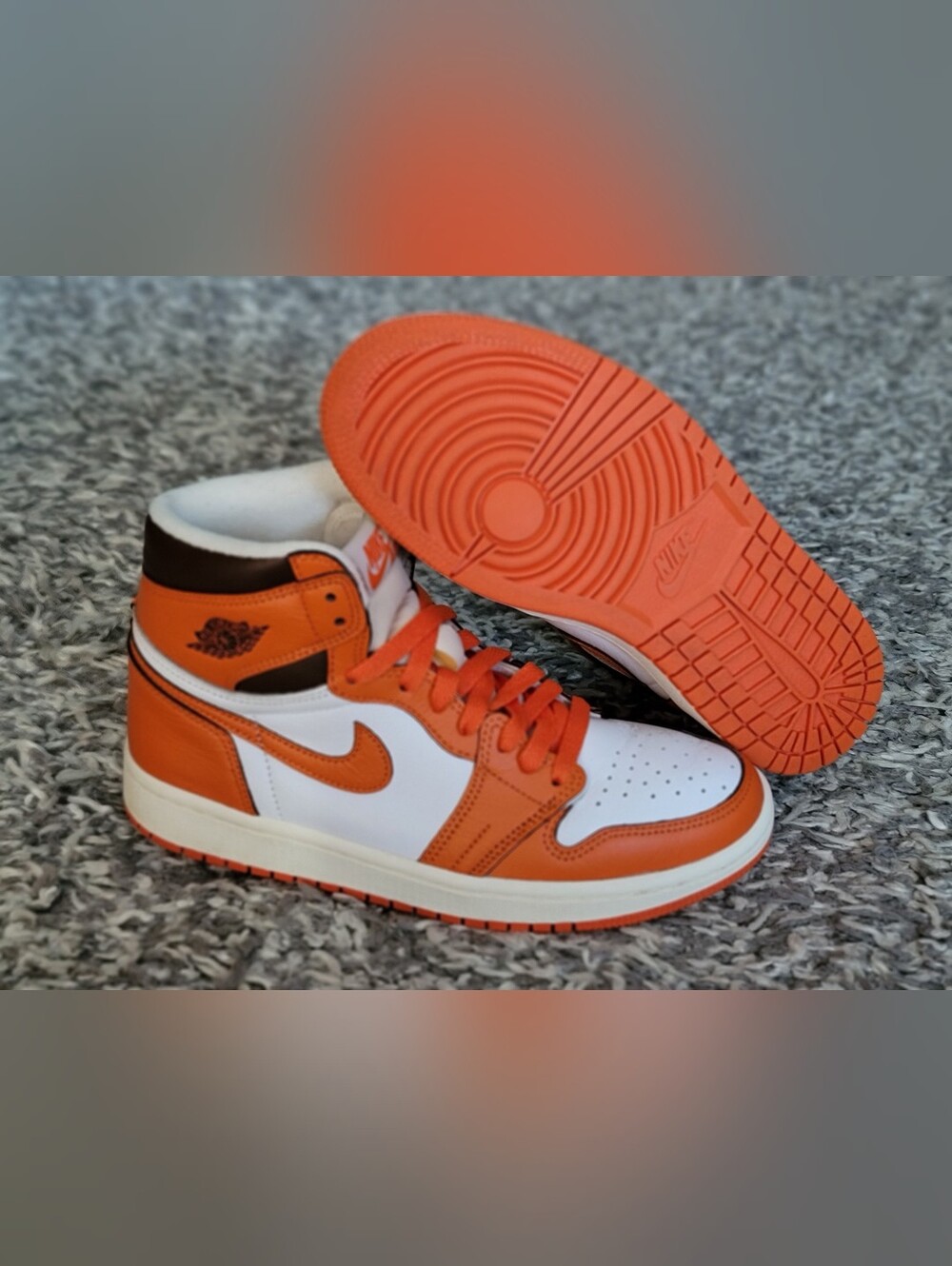 Air Jordan 1 High OG Starfish, Like New. Women's Size 7.5 Or Youth Size 6.